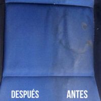 antes y después sobre tapicería de coche azul